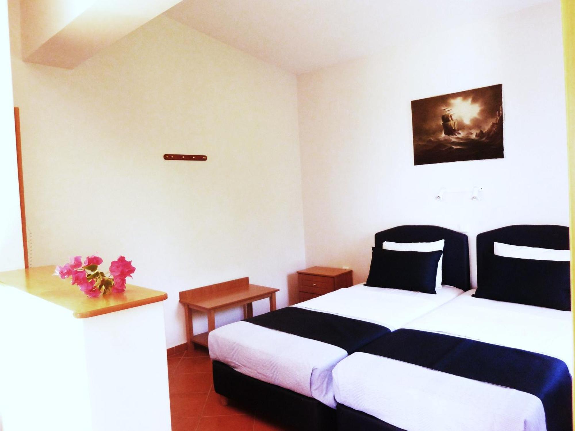 Milia Bay Hotel Apartments Habitación foto